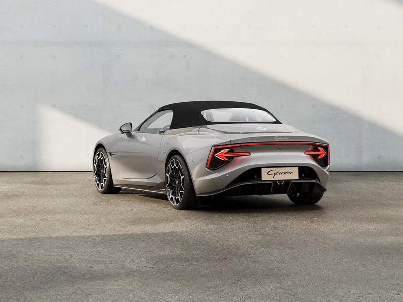 2 - Mg Cyberster MG Cybester 77kWh RWD