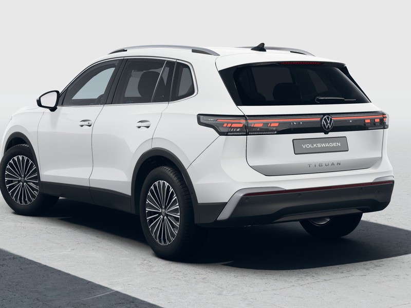 2 - Volkswagen Tiguan 2.0 tdi elegance 150cv dsg
