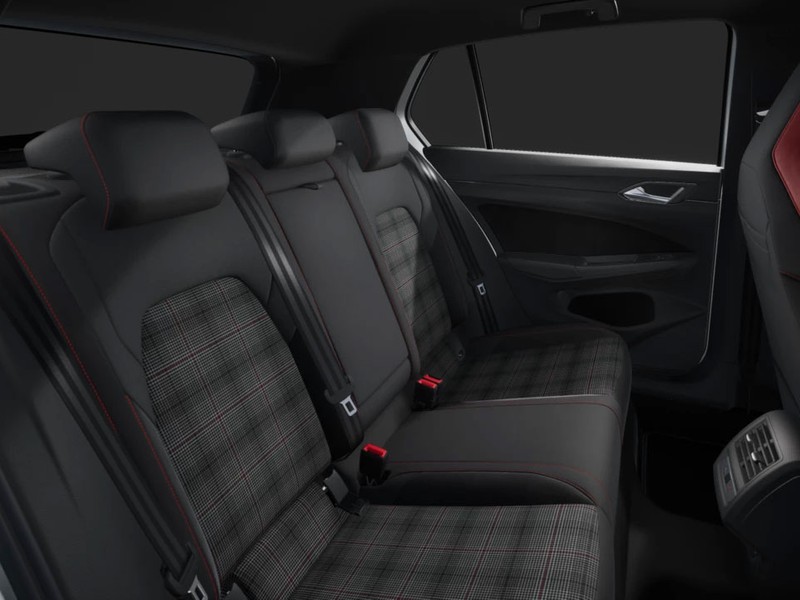 7 - Volkswagen Golf 2.0 tsi gti 265cv dsg