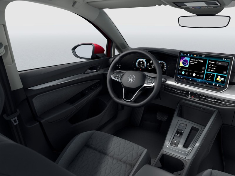 4 - Volkswagen Golf 1.5 etsi r-line 150cv dsg