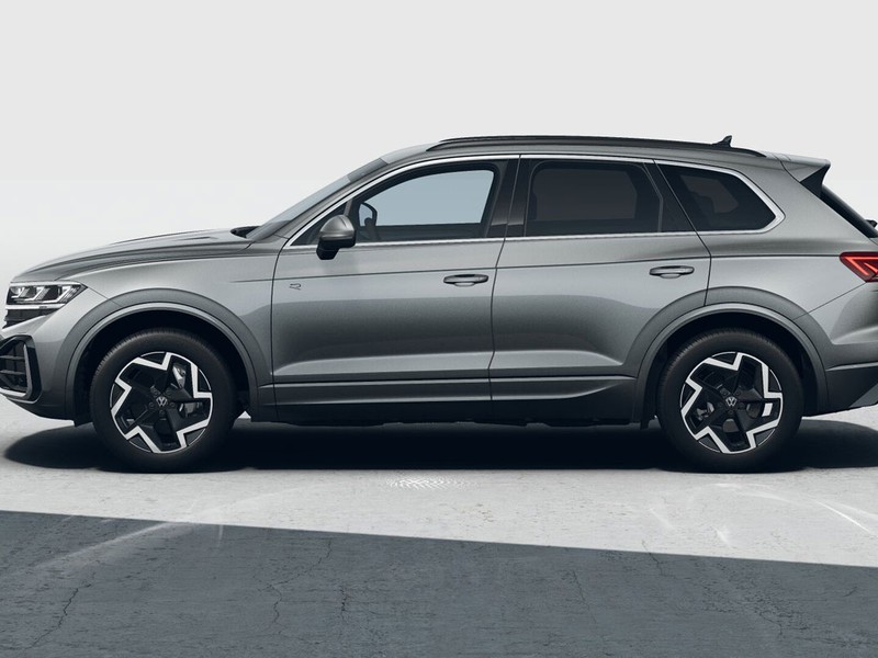 2 - Volkswagen Touareg NUOVO 3.0 V6 TDI SCR R-LINE 231