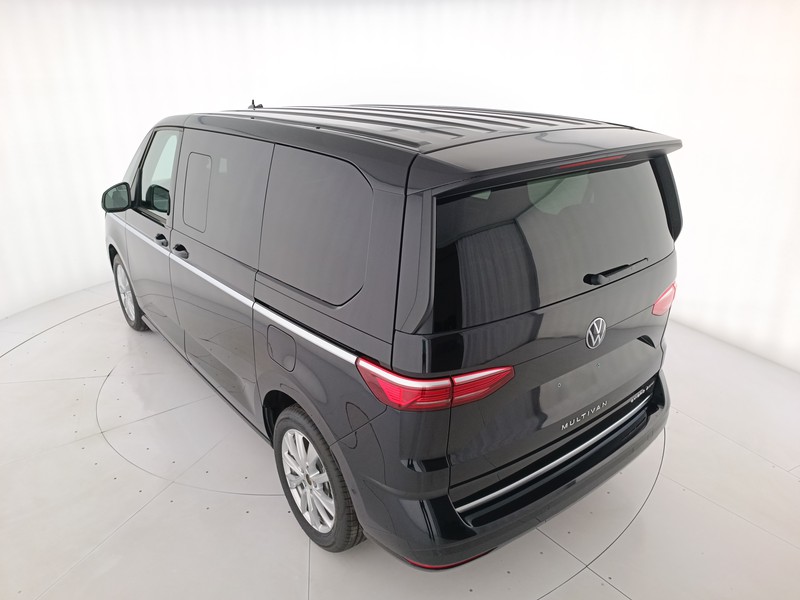 4 - Volkswagen VIC T7 Multivan 1.5 phev style 4motion 245cv dsg 7p.ti