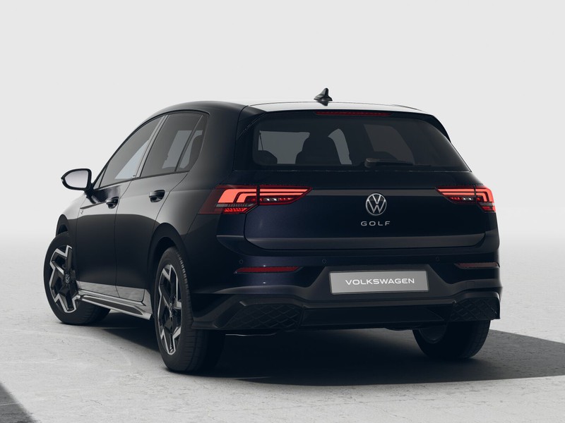 3 - Volkswagen Golf 2.0 tdi r-line 150cv dsg