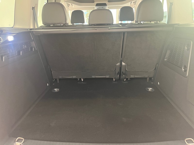 8 - Volkswagen VIC Caddy 1.5 phev 150cv life dsg