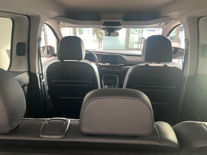 9 - Volkswagen VIC Caddy 1.5 phev 150cv life dsg