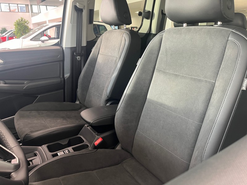 10 - Volkswagen VIC Caddy 1.5 phev 150cv life dsg