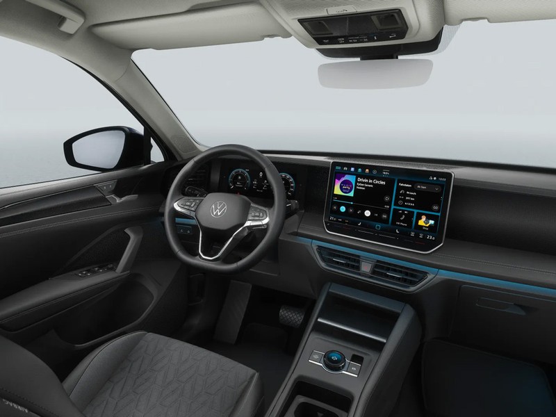 5 - Volkswagen Tiguan 1.5 etsi life 130cv dsg