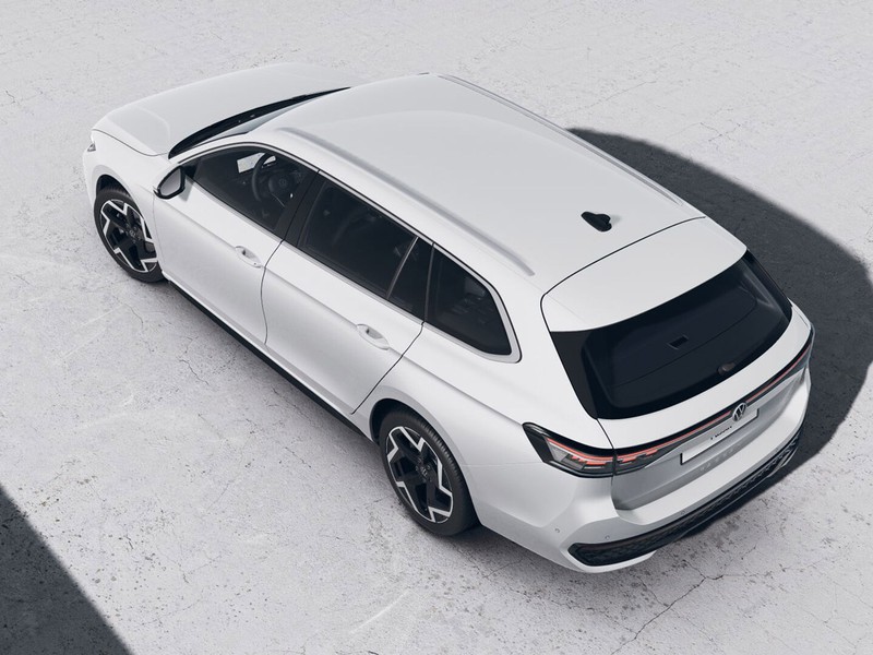 2 - Volkswagen Passat 2.0 tdi scr r-line plus 150cv dsg