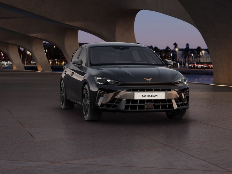 2 - Cupra Leon 1.5 e-hybrid vz 272cv dsg