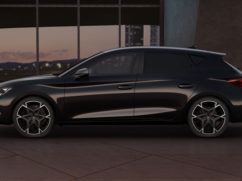 4 - Cupra Leon 1.5 e-hybrid vz 272cv dsg