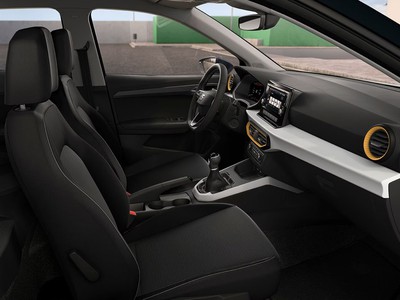 4 - Seat Arona eschini auto