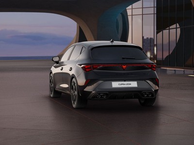 3 - Cupra Leon eschini auto