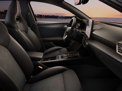 5 - Cupra Leon eschini auto