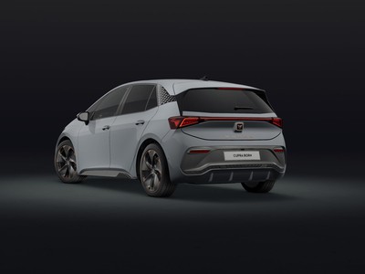 2 - Cupra Born eschini auto