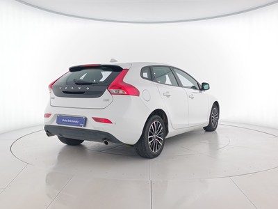 4 - Volvo V40 eschini auto