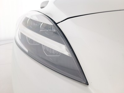 7 - Volvo V40 eschini auto