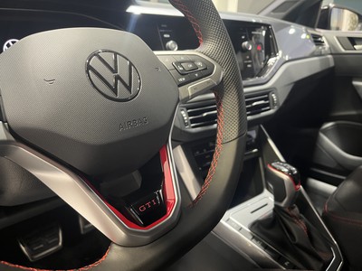 10 - Volkswagen Polo eschini auto