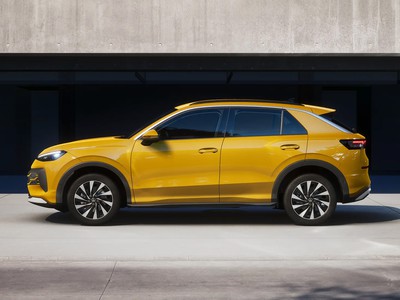 3 - Volkswagen T-Roc eschini auto