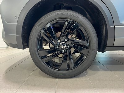 6 - Volkswagen T-Roc eschini auto