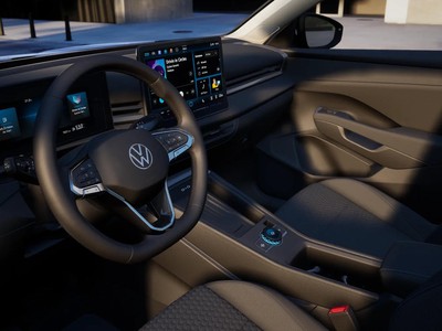 5 - Volkswagen T-Roc eschini auto