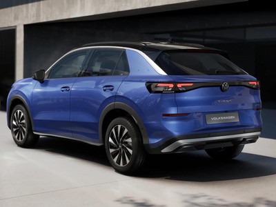 3 - Volkswagen T-Roc eschini auto