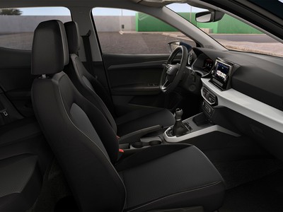 4 - Seat Arona eschini auto