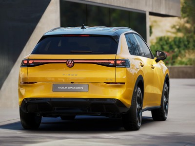 2 - Volkswagen T-Roc eschini auto