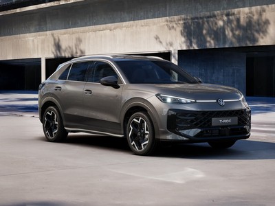 1 - Volkswagen T-Roc eschini auto