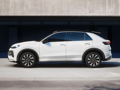 4 - Volkswagen T-Roc eschini auto