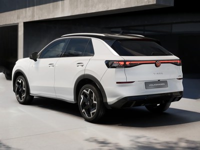 3 - Volkswagen T-Roc eschini auto
