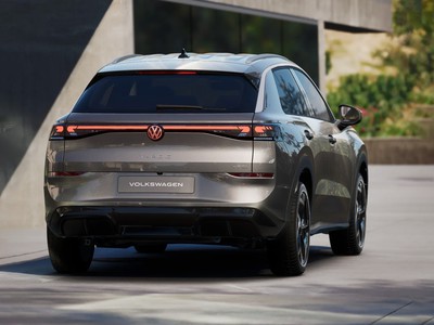 2 - Volkswagen T-Roc eschini auto