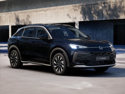 1 - Volkswagen T-Roc eschini auto