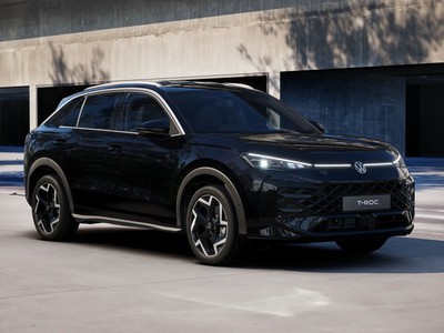 1 - Volkswagen T-Roc eschini auto