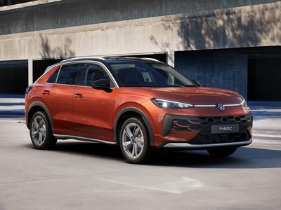 1 - Volkswagen T-Roc eschini auto
