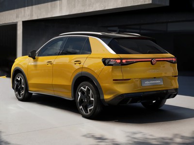 3 - Volkswagen T-Roc eschini auto