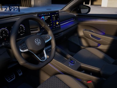4 - Volkswagen T-Roc eschini auto