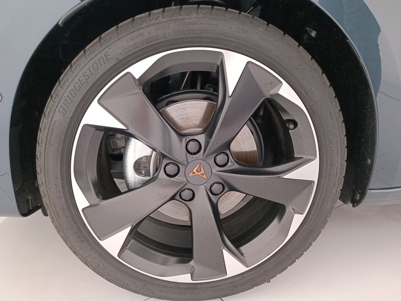 8 - Cupra Leon Sportstourer sportstourer 1.5 hybrid 150cv dsg