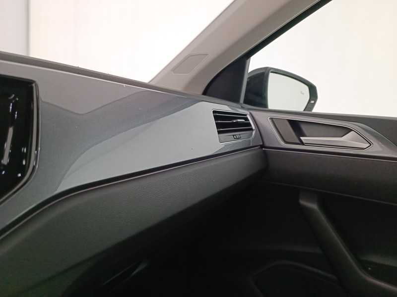 16 - Volkswagen Polo 1.0 tsi style 95cv