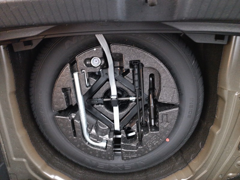 21 - Volkswagen Polo 1.0 tsi style 95cv