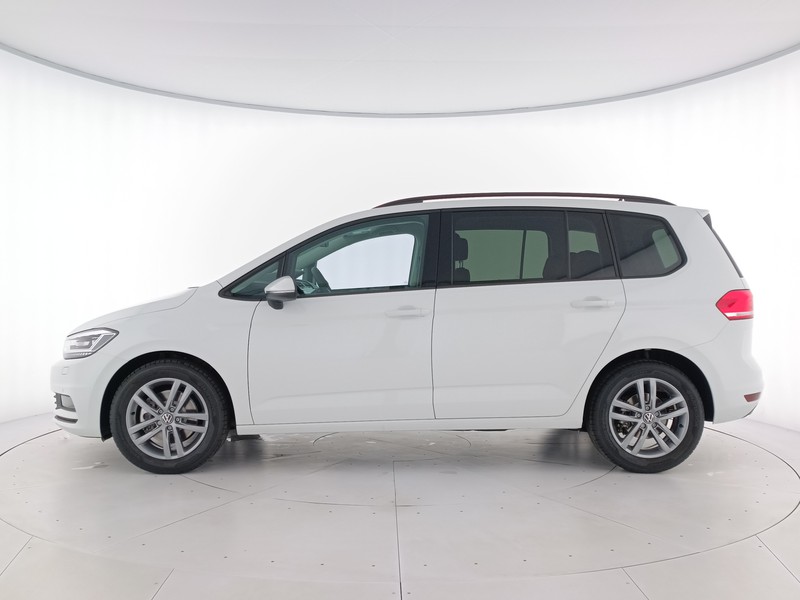 3 - Volkswagen Touran 2.0 tdi business dsg