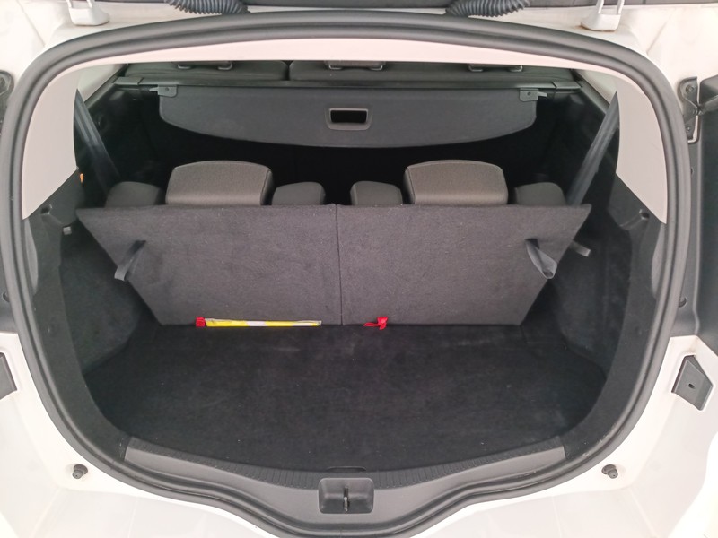 22 - Renault Grand Scénic grand 1.7 blue dci business 150cv