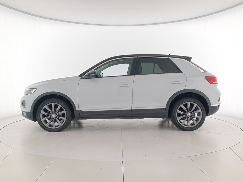 3 - Volkswagen T-Roc 1.6 tdi advanced