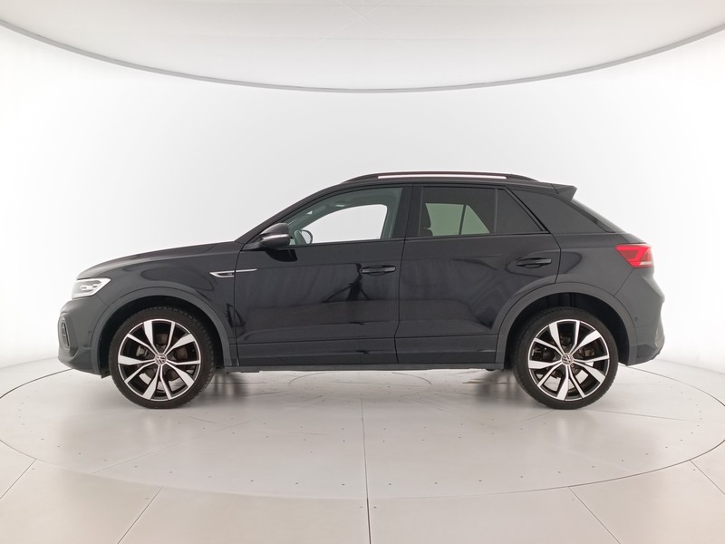 3 - Volkswagen T-Roc 1.0 tsi r-line 110cv