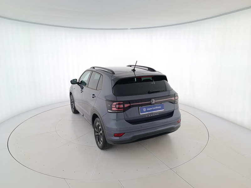 6 - Volkswagen T-Cross 1.0 tsi sport 95cv