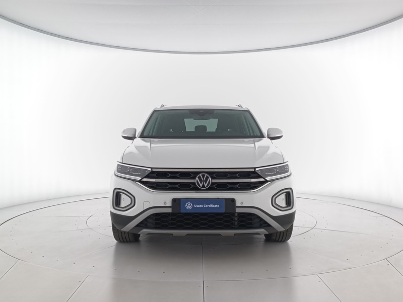 2 - Volkswagen T-Roc 1.0 tsi style 110cv
