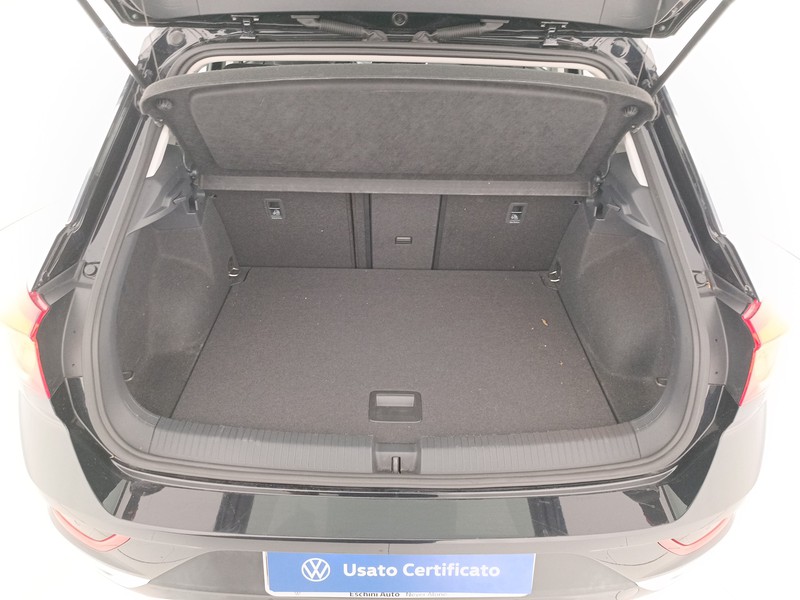 21 - Volkswagen T-Roc 1.5 tsi style