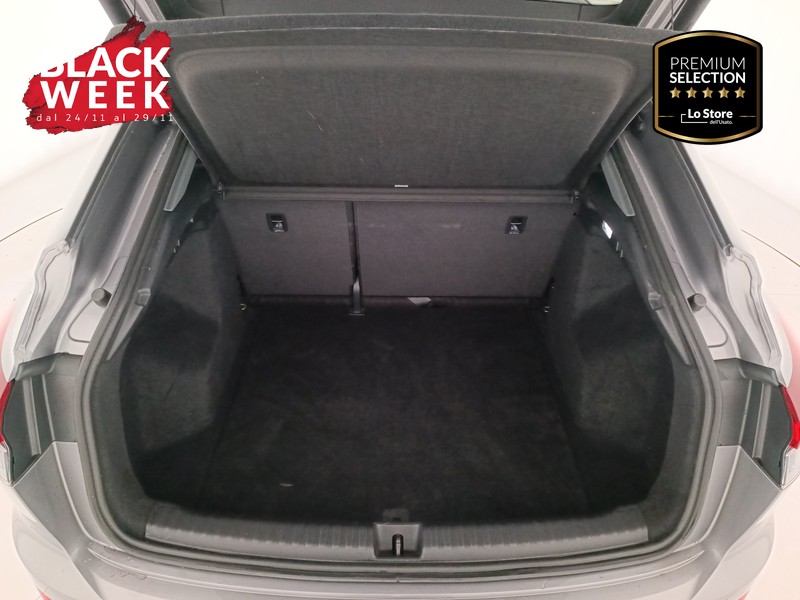 21 - Audi Q4 e-tron sportback e-tron 40 business advanced