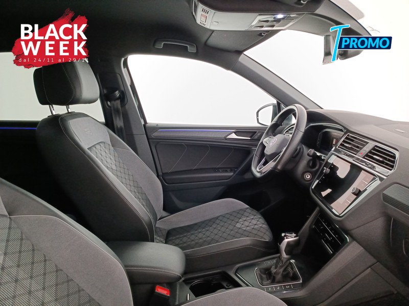 11 - Volkswagen Tiguan 2.0 tdi r-line 150cv dsg