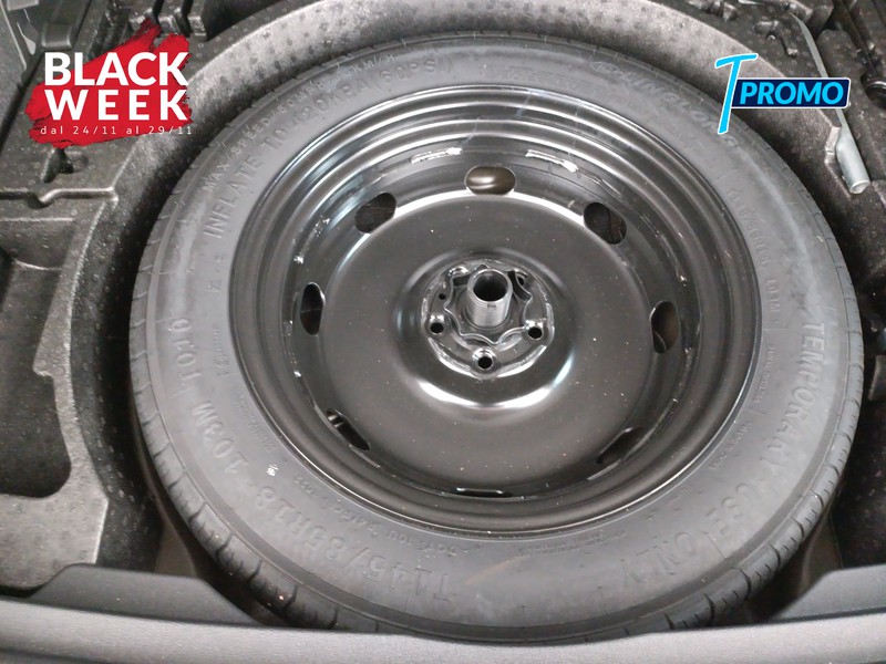 26 - Volkswagen Tiguan 2.0 tdi r-line 150cv dsg