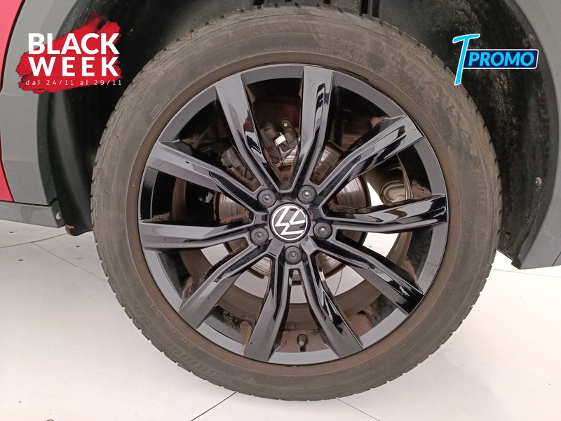 8 - Volkswagen T-Roc 1.0 tsi style 110cv